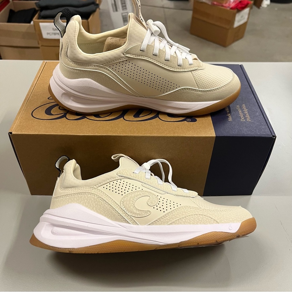 NIB Clove Strada Sneaker In Sand And White Multi Sizes - Picture 2 of 15